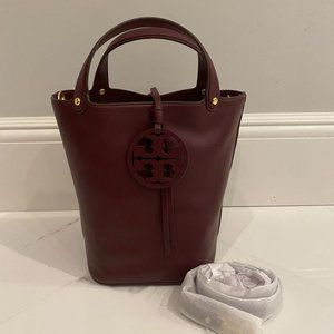 NEW: Authentic Tory Burch Miller Bucket Bag | Crossbody Strap and Dust Bag